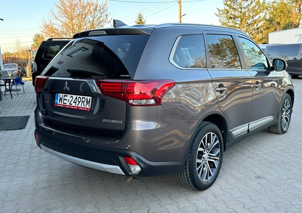 Mitsubishi Outlander cena 99900 przebieg: 82204, rok produkcji 2017 z Szydłowiec małe 232